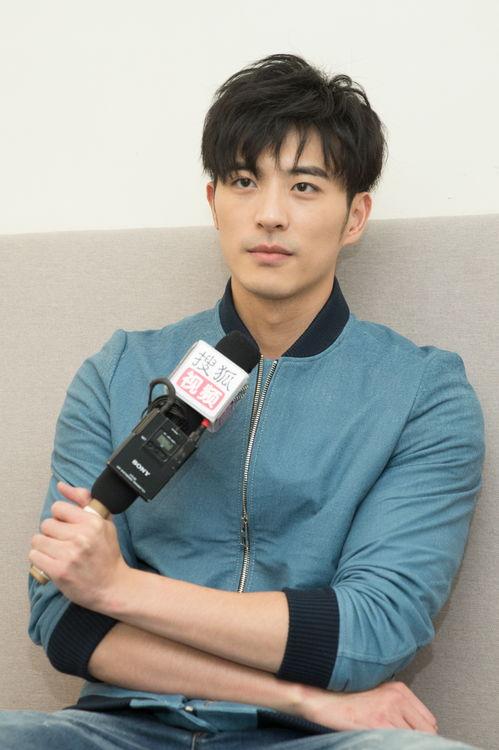 徐开骋主演的电视剧,激情燃烧的青春岁月